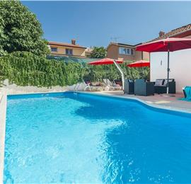 4 Bedroom Villa with Pool and Annex near Porec, Sleeps 8